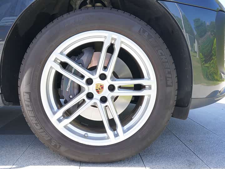 Фото 5 - Porsche Macan