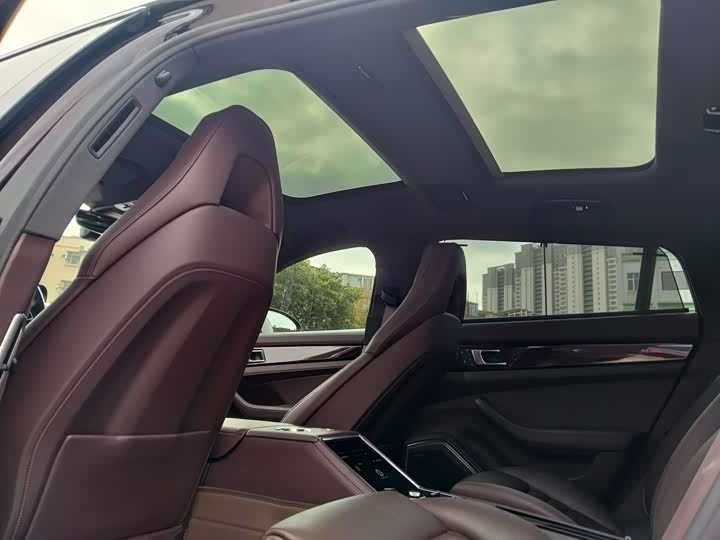 Фото 16 - Porsche Panamera