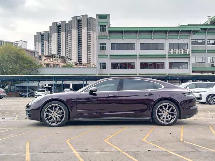 Фото 5 - Porsche Panamera
