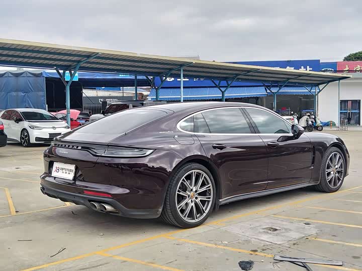 Фото 6 - Porsche Panamera
