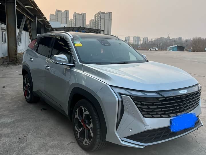 Фото 3 - Geely Atlas L