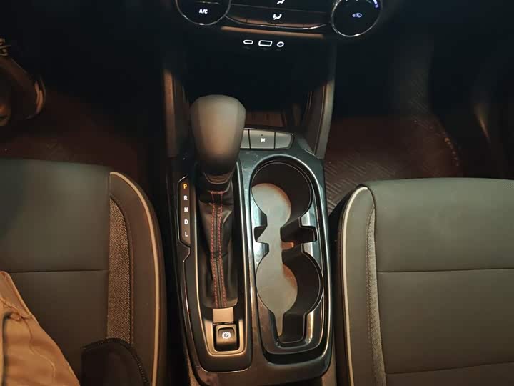 Фото 13 - Chevrolet Trailblazer