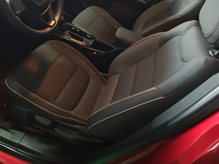 Фото 14 - Chevrolet Trailblazer