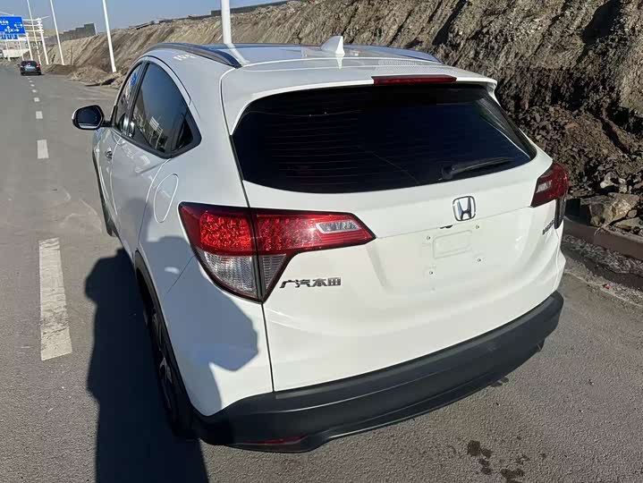 Фото 3 - Honda Vezel