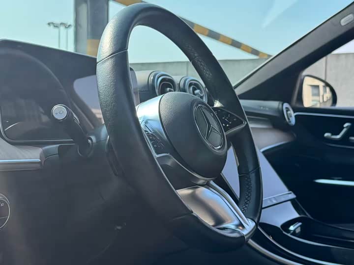 Фото 12 - Mercedes-Benz C-Class