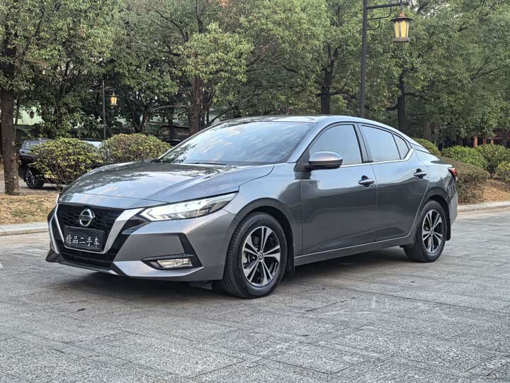 Фото 1 - Nissan Sylphy