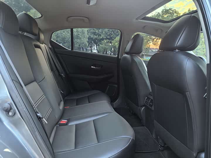 Фото 15 - Nissan Sylphy