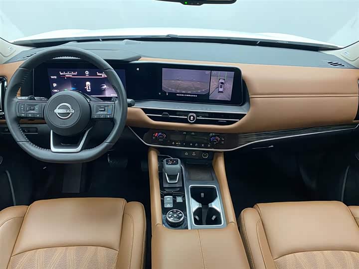 Фото 2 - Nissan Pathfinder