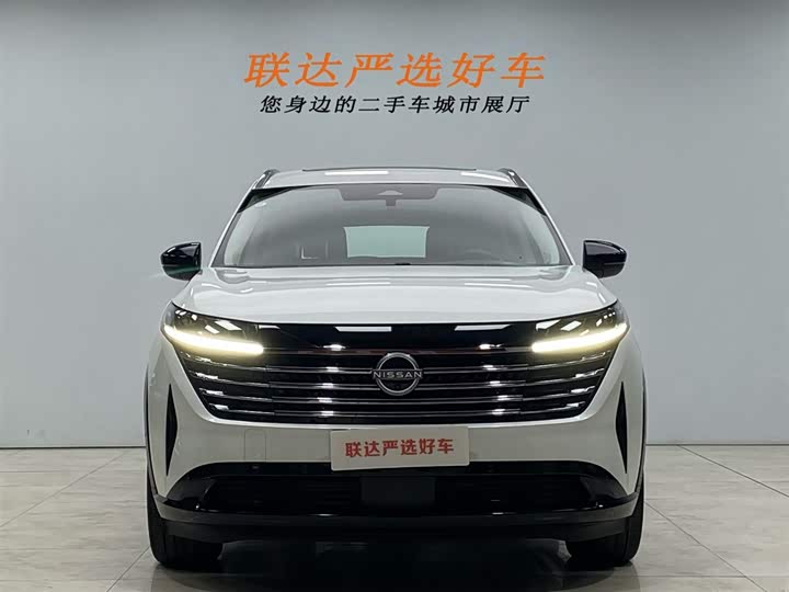 Фото 22 - Nissan Pathfinder