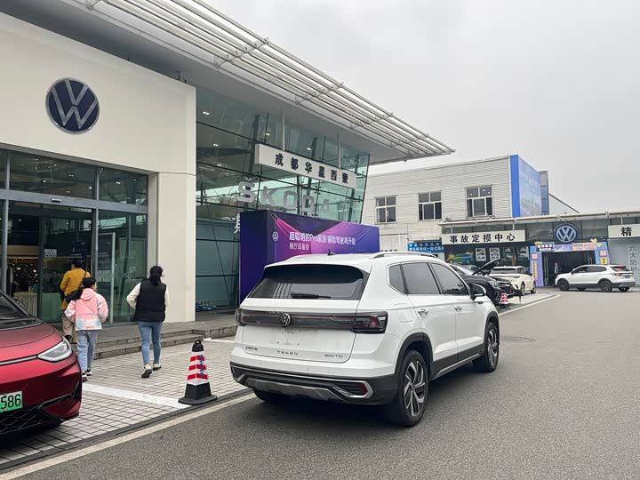 Фото 2 - Volkswagen Tharu