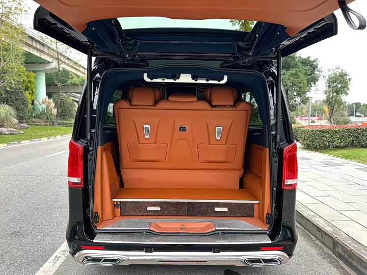 Фото 9 - Mercedes-Benz Vito