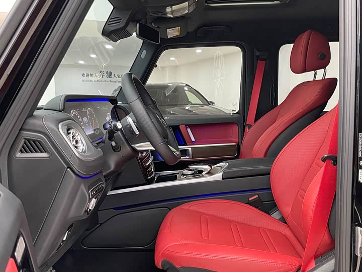 Фото 11 - Mercedes-Benz G-Class