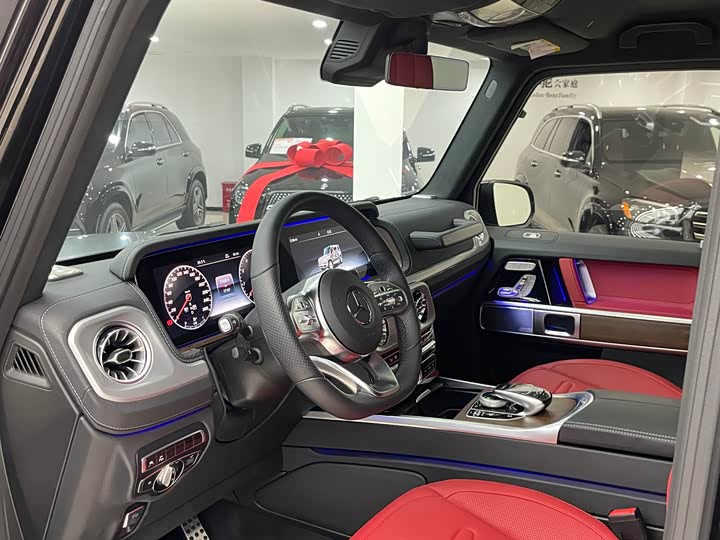 Фото 12 - Mercedes-Benz G-Class