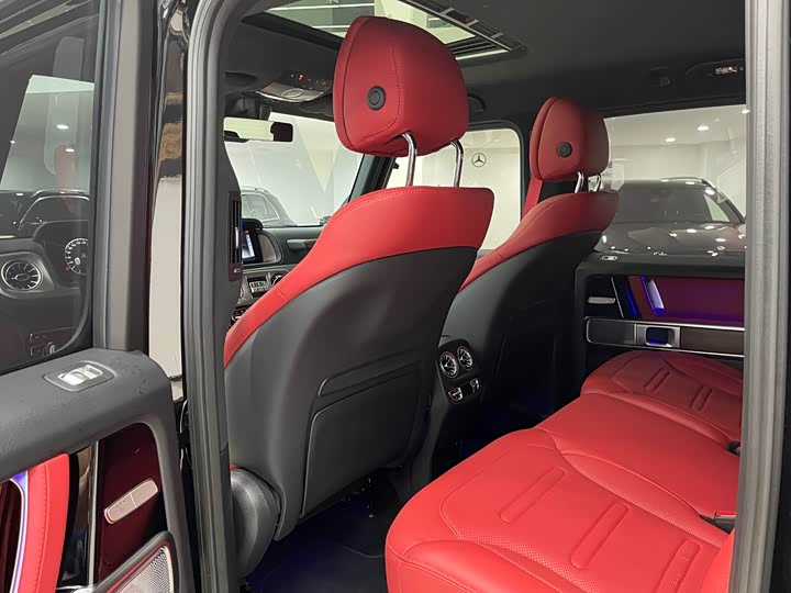 Фото 15 - Mercedes-Benz G-Class