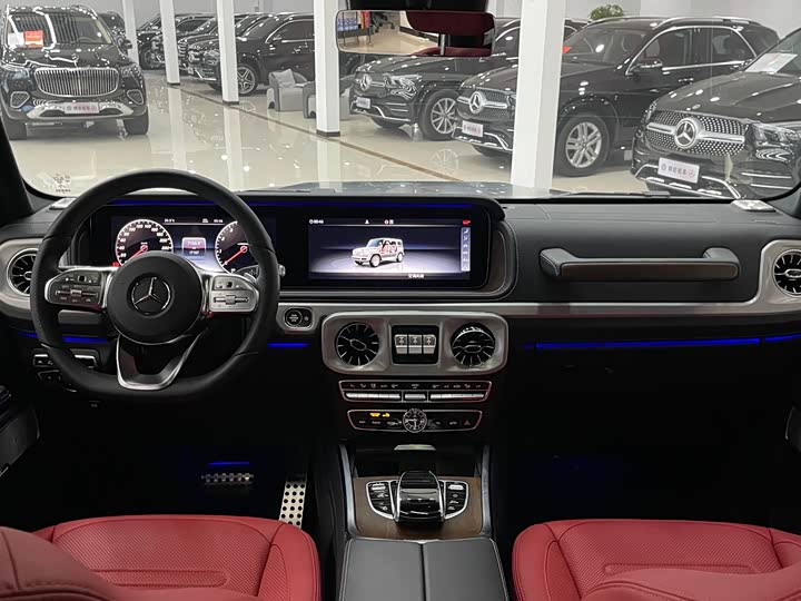 Фото 18 - Mercedes-Benz G-Class