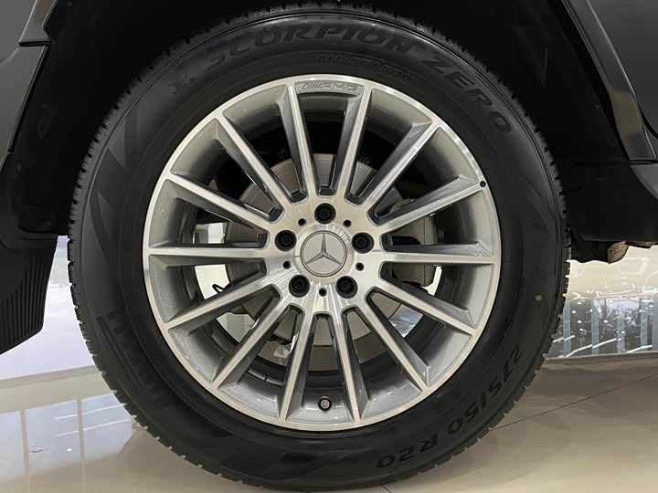 Фото 6 - Mercedes-Benz G-Class