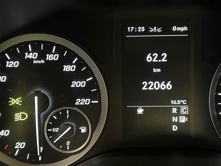 Фото 11 - Mercedes-Benz Vito