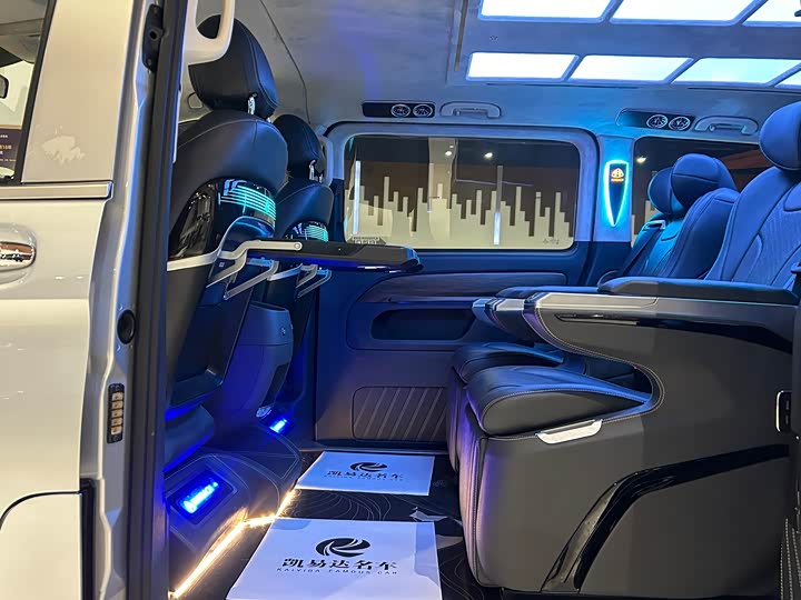 Фото 14 - Mercedes-Benz Vito