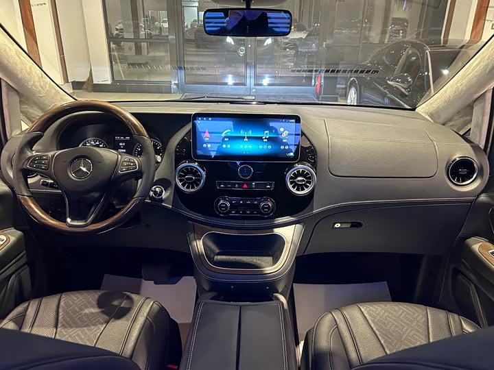 Фото 19 - Mercedes-Benz Vito