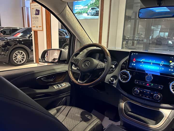 Фото 20 - Mercedes-Benz Vito