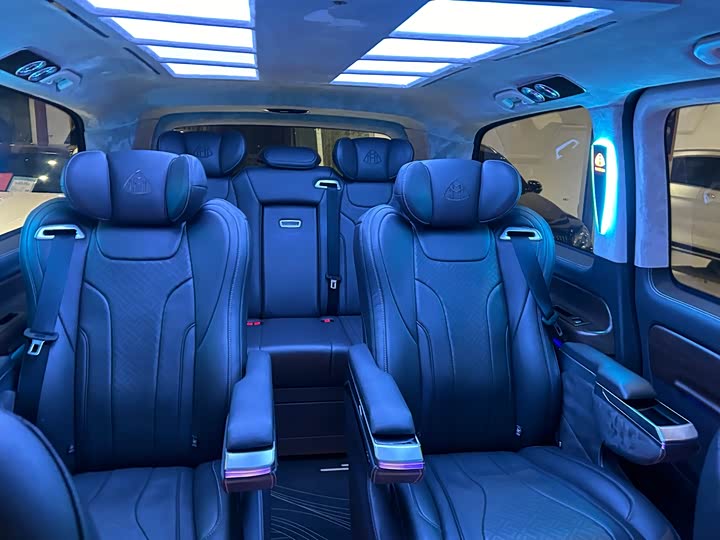 Фото 25 - Mercedes-Benz Vito