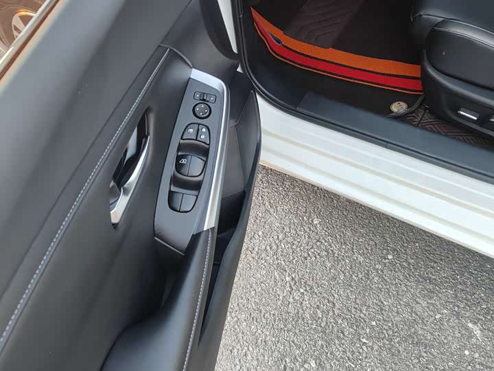 Фото 13 - Nissan Sylphy