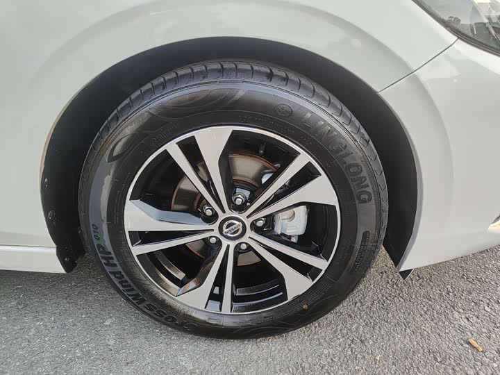 Фото 18 - Nissan Sylphy