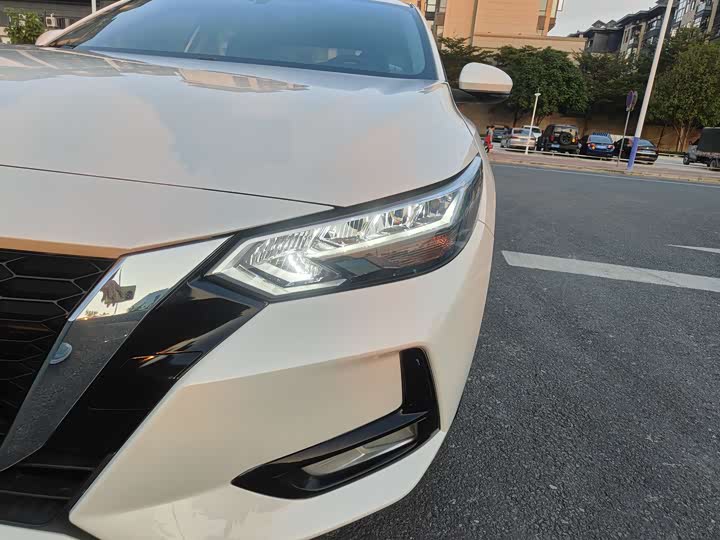 Фото 19 - Nissan Sylphy