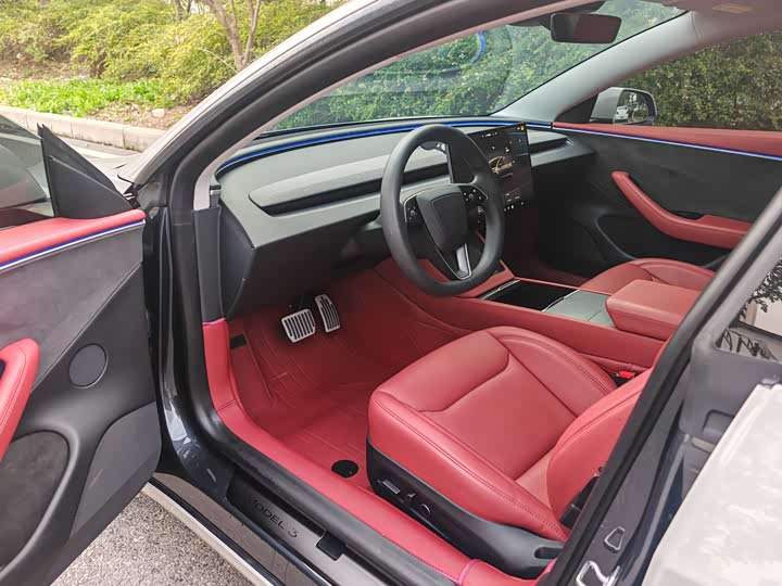 Фото 7 - Tesla Model 3