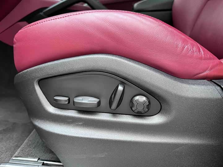 Фото 18 - Porsche Cayenne