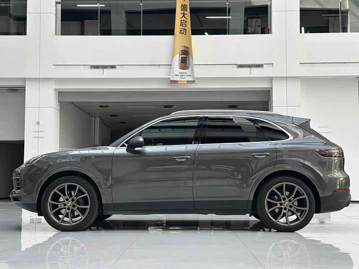 Фото 9 - Porsche Cayenne