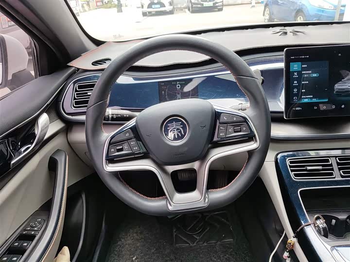 Фото 3 - BYD Qin Plus