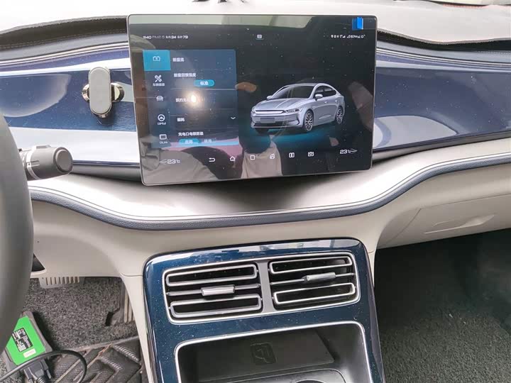 Фото 6 - BYD Qin Plus