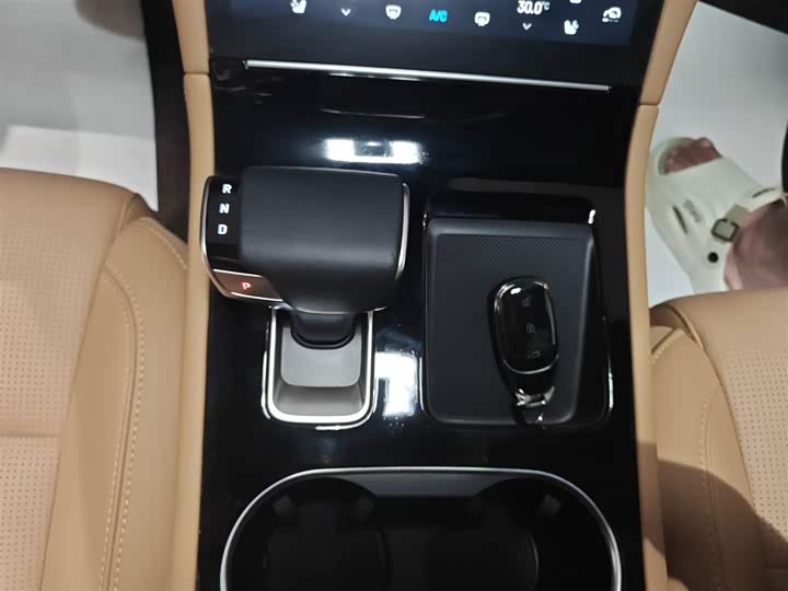 Фото 14 - LiXiang One