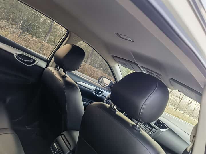 Фото 9 - Nissan Sylphy