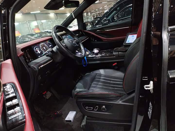 Фото 15 - GAC Trumpchi M8