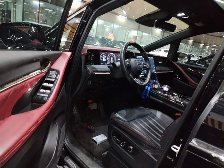 Фото 16 - GAC Trumpchi M8