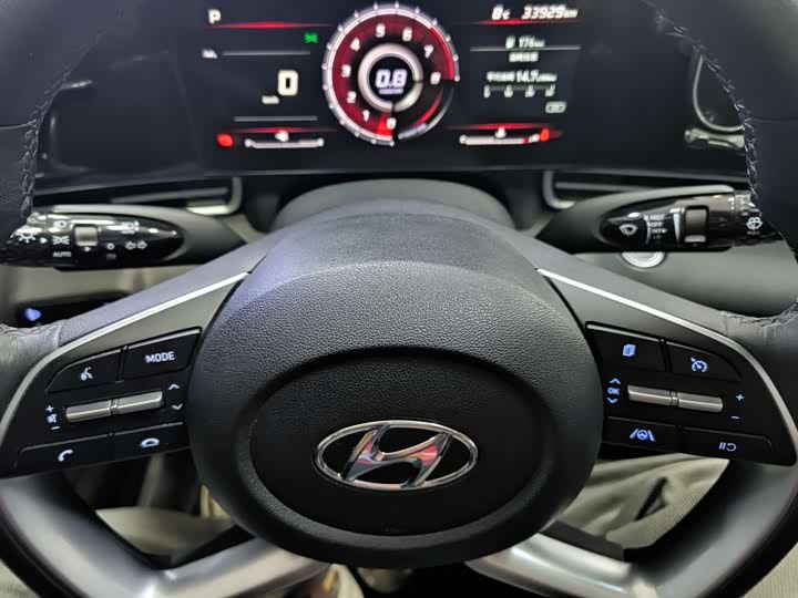 Фото 16 - Hyundai Elantra N line