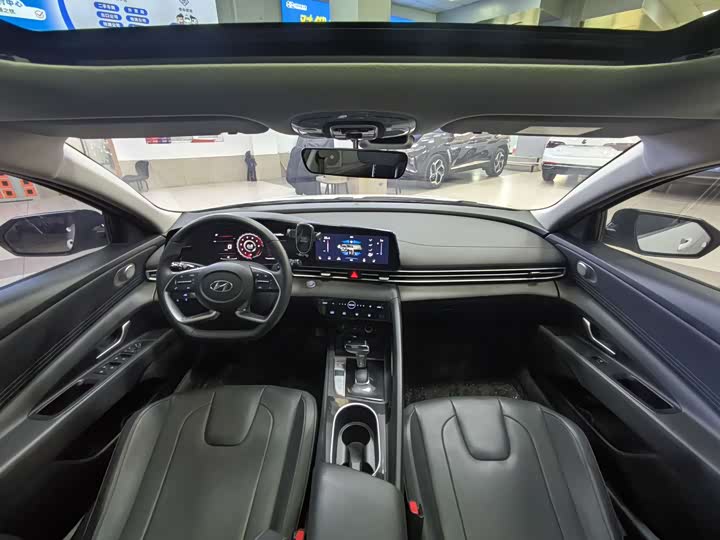 Фото 21 - Hyundai Elantra N line