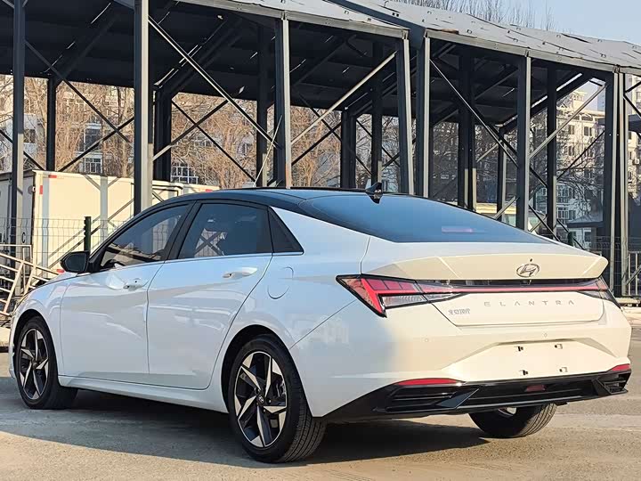 Фото 8 - Hyundai Elantra N line