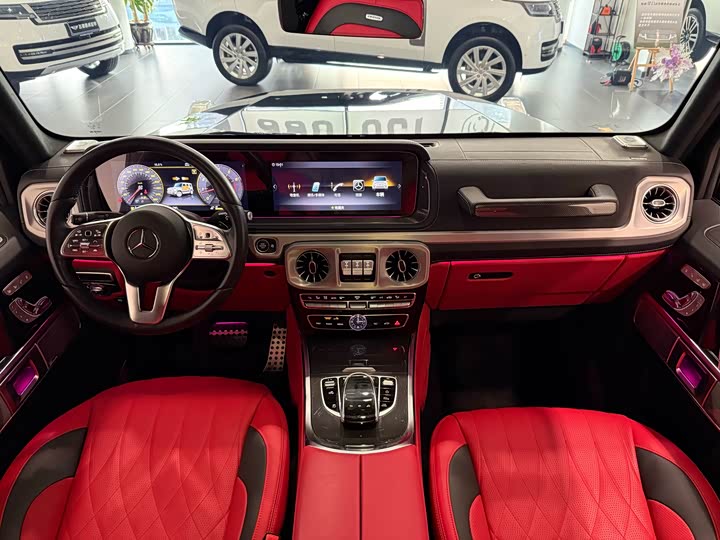 Фото 18 - Mercedes-Benz G-Class