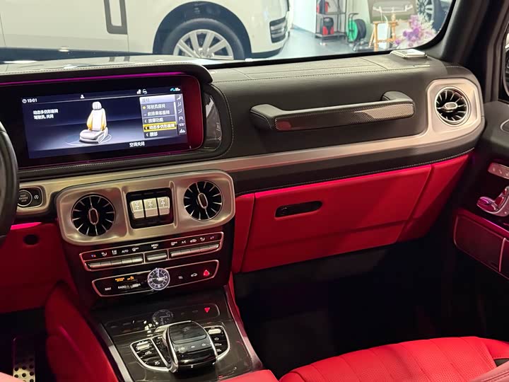 Фото 21 - Mercedes-Benz G-Class