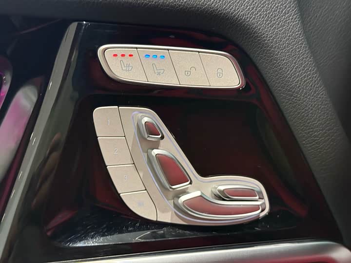 Фото 8 - Mercedes-Benz G-Class