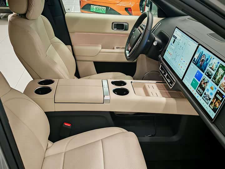 Фото 14 - LiXiang L9