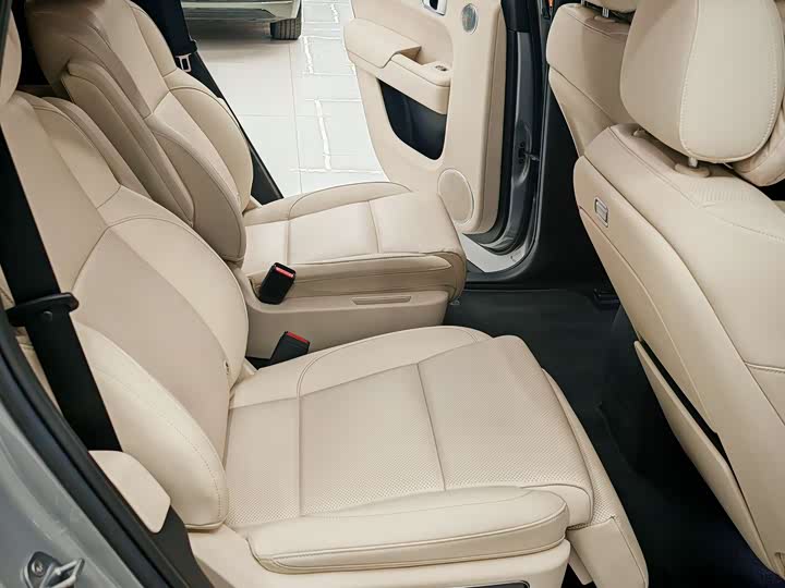 Фото 16 - LiXiang L9