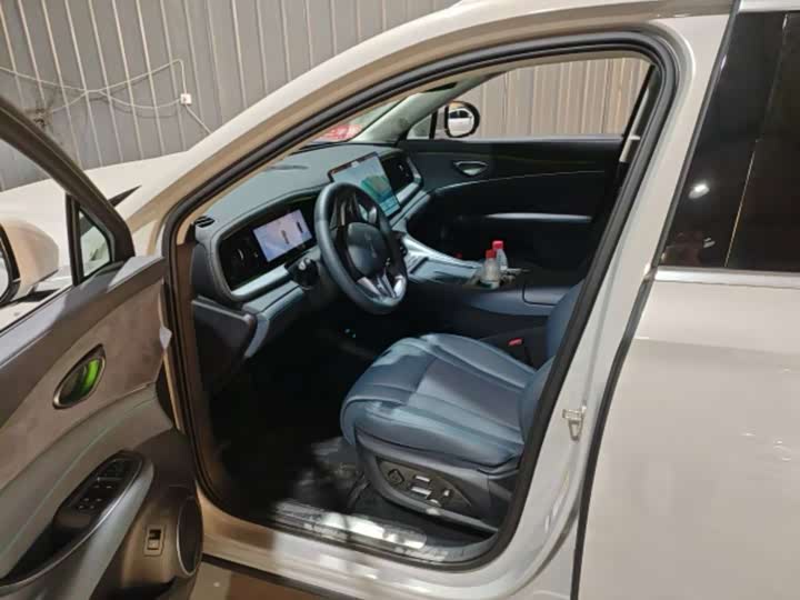 Фото 3 - BYD Sea Lion 07 DM-i Hybrid