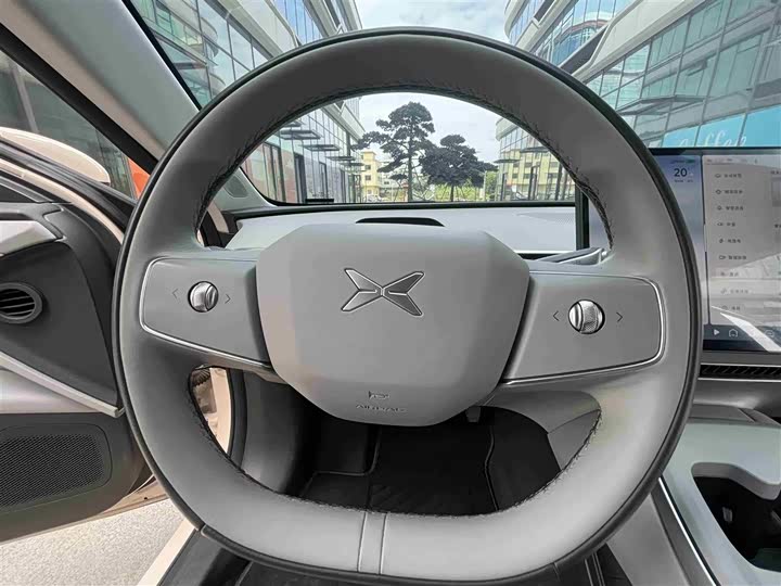 Фото 12 - XPeng Mona M03