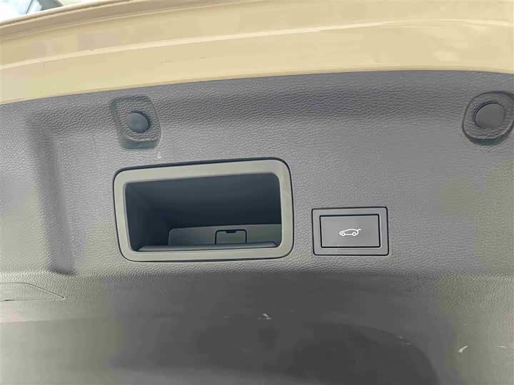 Фото 16 - XPeng Mona M03