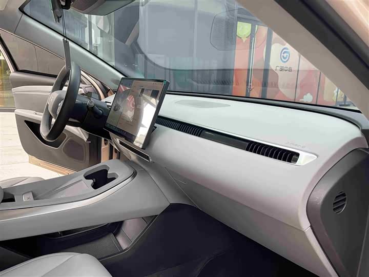 Фото 19 - XPeng Mona M03