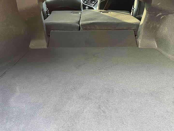 Фото 18 - Toyota Camry